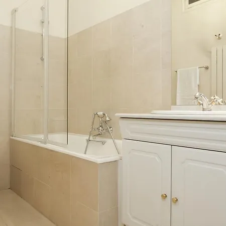 Private Apartment - Saint Germain - Rue De Rennes Apartment